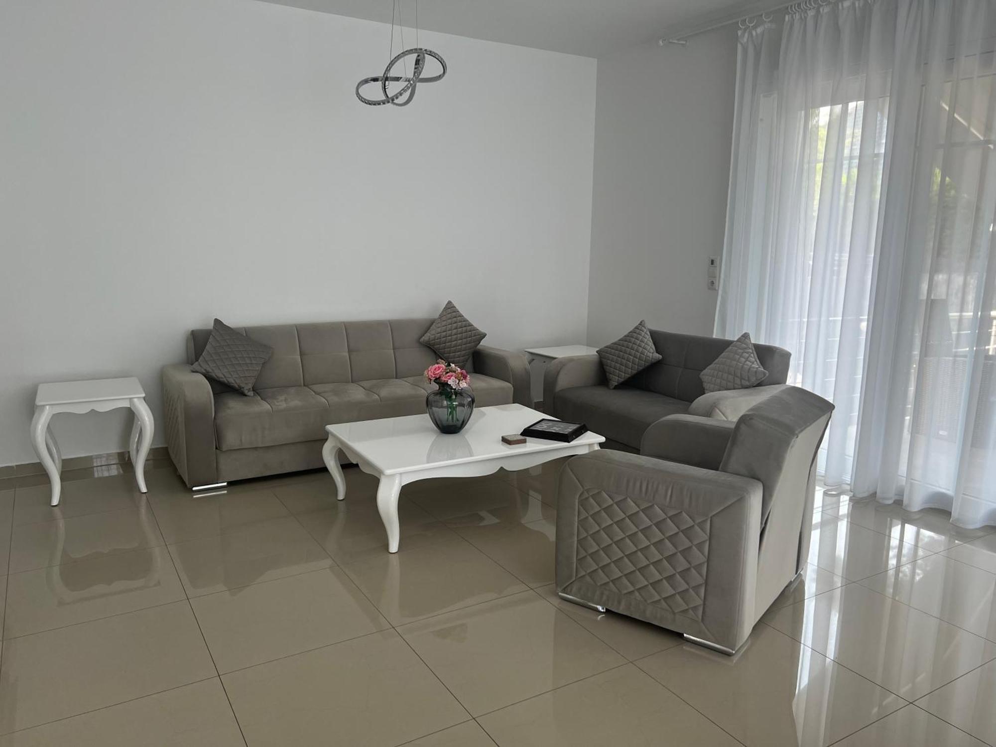 Appartement Luxus-doppelhaushaelfte Im Ruhigen Blumenviertel Berlin